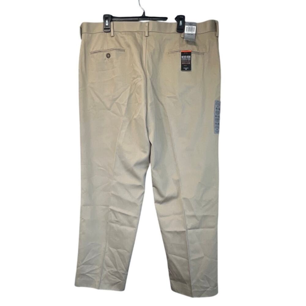 Dockers Men 40X30 Khaki Classic Fit D3 Essential Never Iron Pants Office Wear - Picture 2 of 11